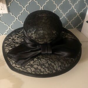 Lace HAT- Italian made